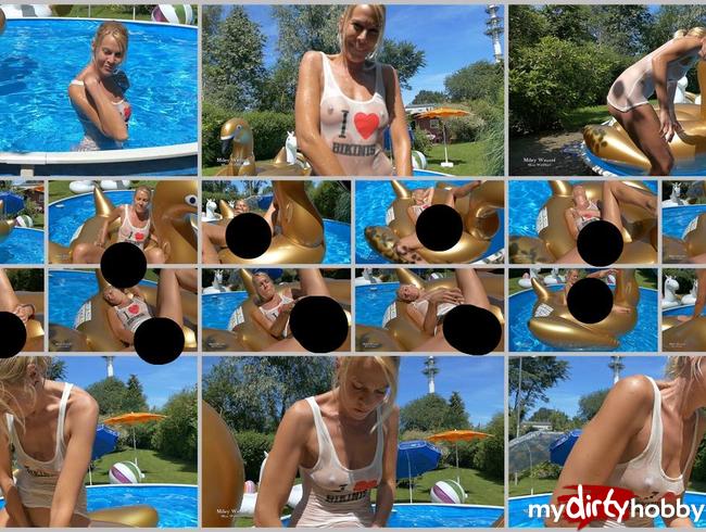 Miss WetShirt…geil im Pool