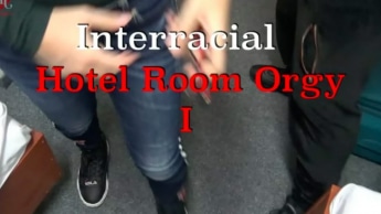interracial Hotelzimmer Orgie