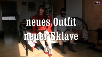 neues Outfit neuer Sklave