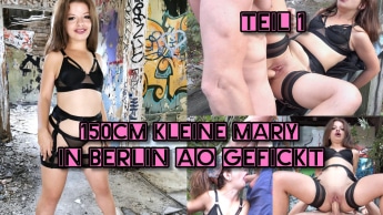 150cm kleine Mary in Berlin AO gefickt Teil 1