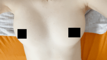 TITTEN FICK – Sein Schwanz penetriert meine Brüste bis er KOMMT !  (Teil 2)