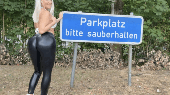 Parkplatz Treffen | Pralle Leggings Schlampe im Auto gefickt mit geilem FACIAL Finale
