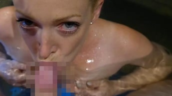 Splish Splash! Stiefbruder AO im Pool abgefickt!