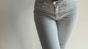 After-Work Piss – Nach der Arbeit schön in die Jeans gepisst
