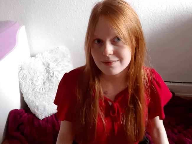 Mein erster Striptease mit Dirty Talk – rothaarige Studentin